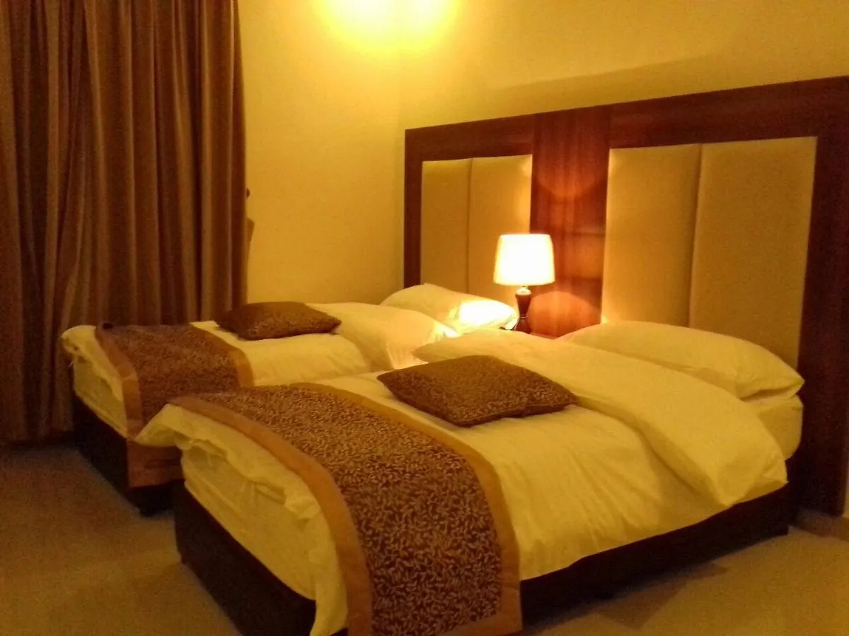 Raha Suites Dammam Apartahotel
